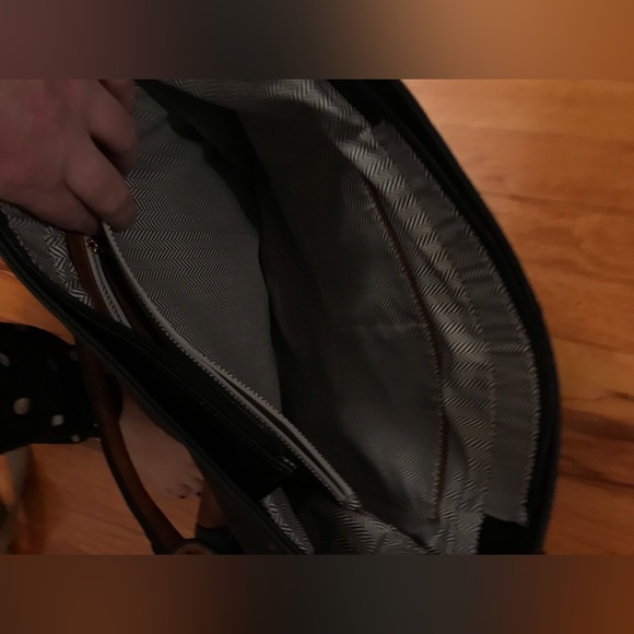 Black tote - Picture 4 of 4